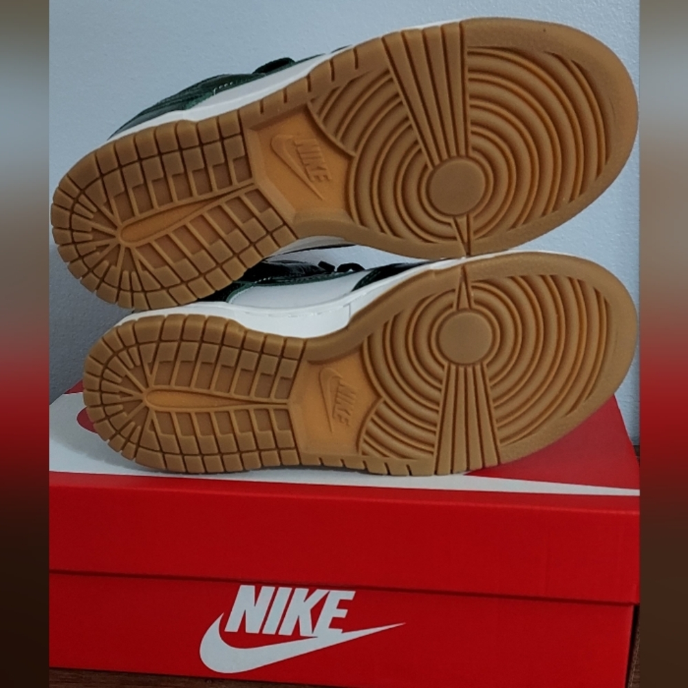 Women's Dunk Low - Gorge Green - Picture 4 of 7